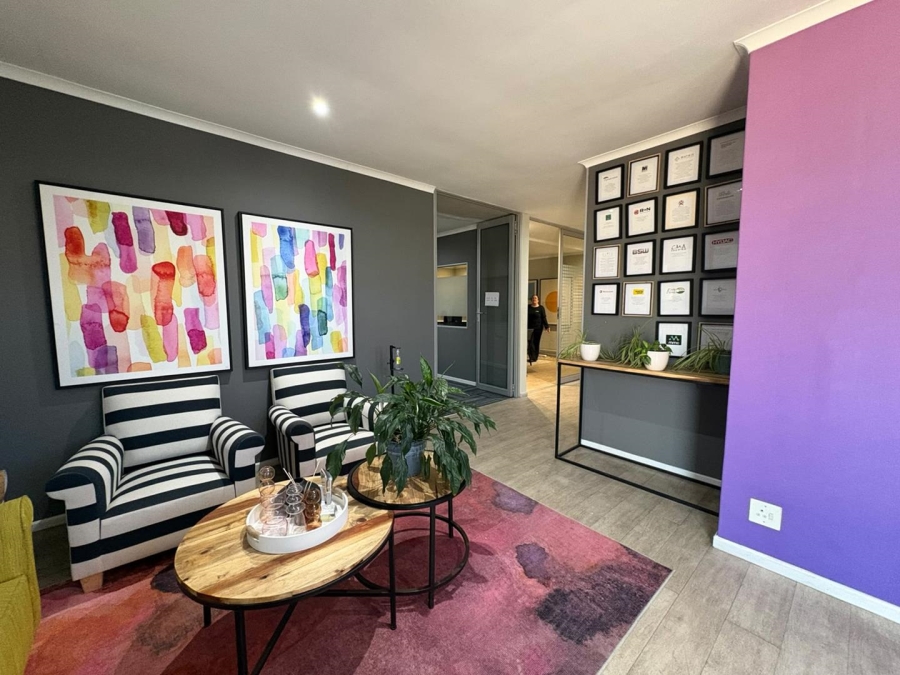 To Let Commercial Property for Rent in Pinelands Western Cape